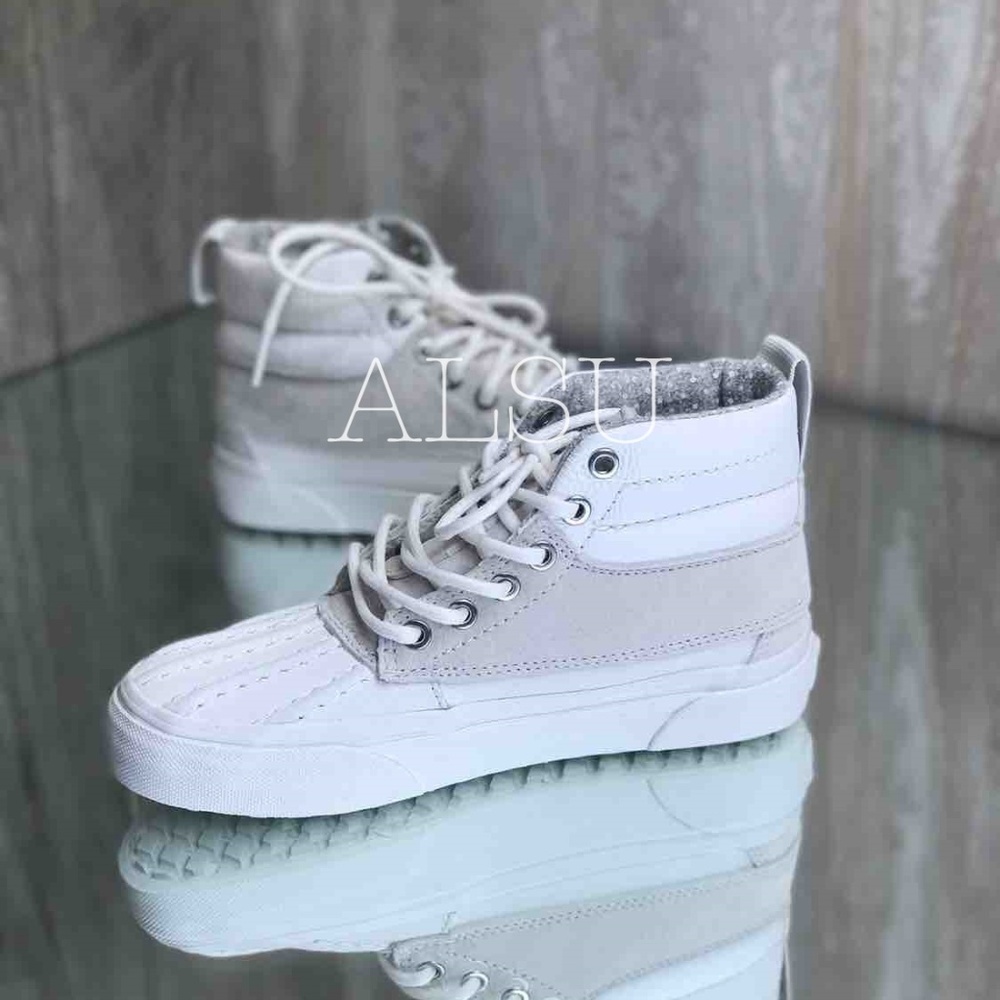 NWT VANS SK8-HI Del Plato Scotchgard White Kid’s - Picture 2 of 6